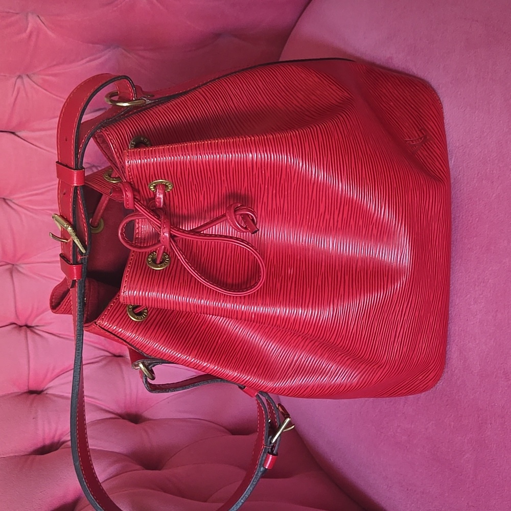 Louis Vuitton Epi Leather Noe PM